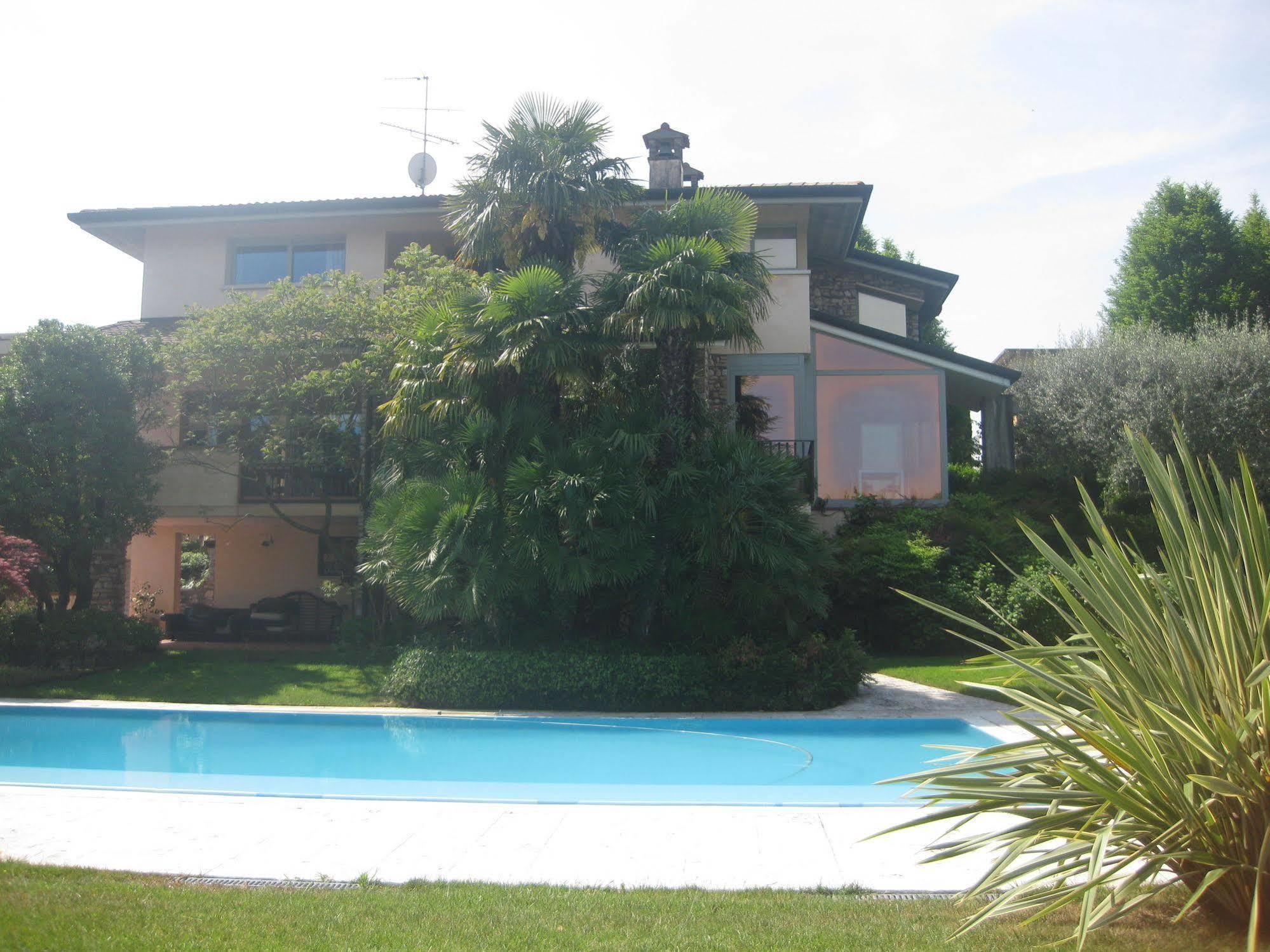 B&B Villa Adriano Desenzano del Garda Zewnętrze zdjęcie